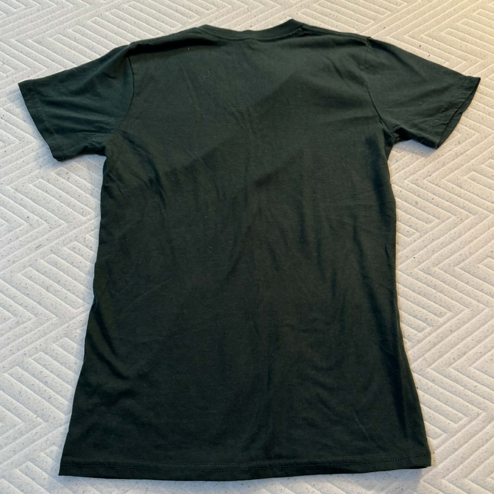 Jagermeister Green V-Neck Logo Graphic Tee T-Shirt Women's Medium M Alcohol EUC - Picture 2 of 5